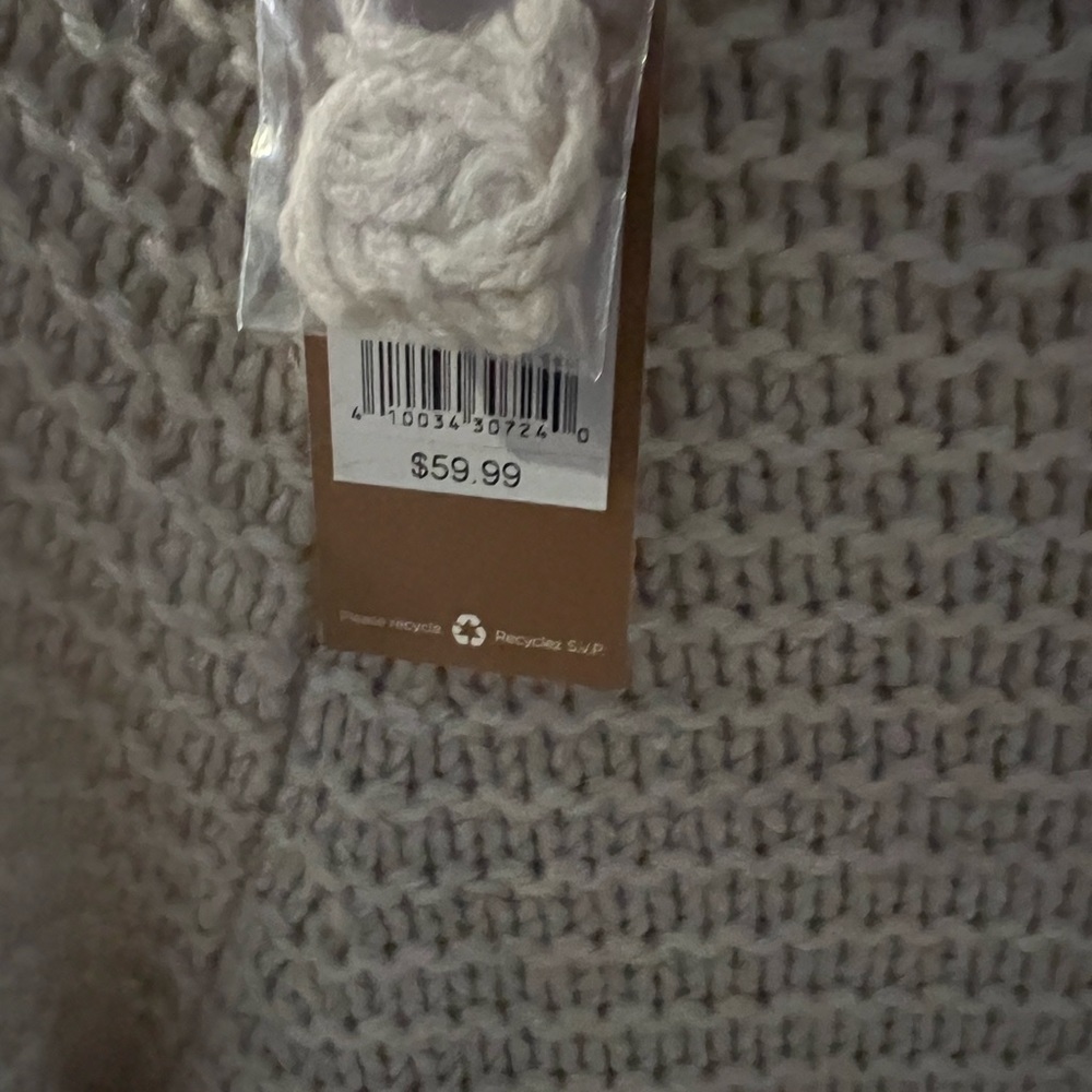 Never worn - Picture 3 of 3
